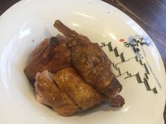 -春天里·老街坊餐厅(港隆广场店)
