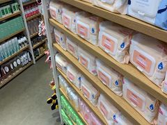 -名创优品(海珠乐峰广场店)