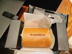 -白蘭BLANK(杭州湖滨银泰in77C区店)