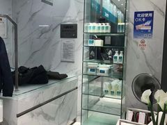 -福奈特洗衣·洗鞋·奢侈品护理(百联中环店)