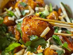 -八一路好吃街(雨田商务大厦店)