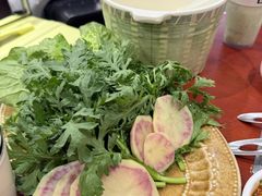 -菌之家·专业纯野生菌火锅·特色炒菌