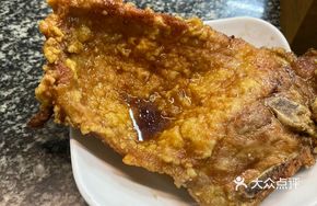 Crispy Pork Ribs Noodles