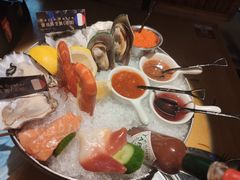 土蚝海鲜塔拼盘-囧吉香生蚝牛排馆(湖北路店)