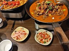 -富正毅三下锅·湘西韵味(天门山索道店)