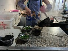 -正宗杨记普洱酸醋米线(总店)