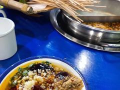 -马路边边串串香形象店(磐石路店)