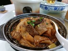 牛腩啫肠粉煲-点红点绿茗点居(客村店)