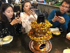 -巴四老城区炭火蛙锅(张江店)