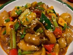 板栗烧肥肠-兔槽江湖菜·重庆璧山兔(水围店)