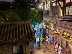 -星巴克臻选(成都宽窄巷子店)