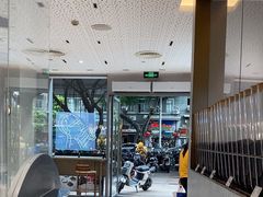 -喜茶(广州中山六路店)