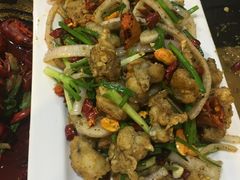 -虾弄弄海派小龙虾·牛羊蝎子火锅