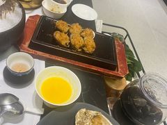 -红鼎豆捞·非遗鲍皇汤火锅(宝丰路店)