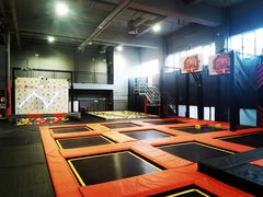 -嗨翻Hi-Fun竞技主题乐园·蹦床亲子生日轰趴(国光1937店)