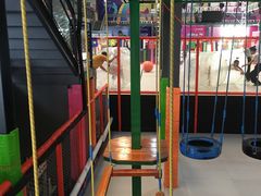 -超人空间竞技场·轰趴团建蹦床主题公园