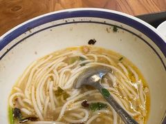 -云阿蛮云南生烫牛肉米线(奉贤路店)