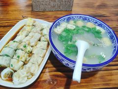 -苏生鸭血粉丝(鹿鸣路店)