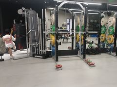 -超级猩猩健身·私教(上海体育场店)