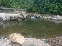 -安吉龙王山峡谷漂流