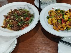 -湖南人家湘菜馆(镇江路店)