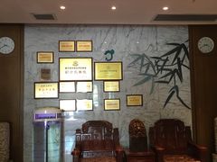 等位区-老江南春·中国龙菜(衡山路店)