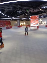 点击看大图 -冰世界真冰场(欢乐汇店)