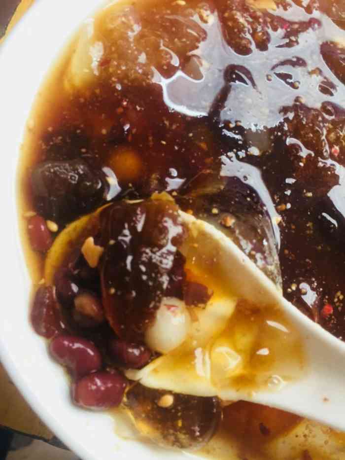 陈记红糖冰粉-"爬万窦团山路过武都镇,都说冰粉是这里一绝.