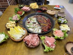 -乖嬢嬢重庆老火锅(南联店)