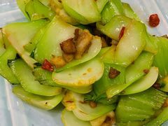 肉臊炒菜梗-雅和生态渔庄·宜城锅巴饭(龙灵山公园店)