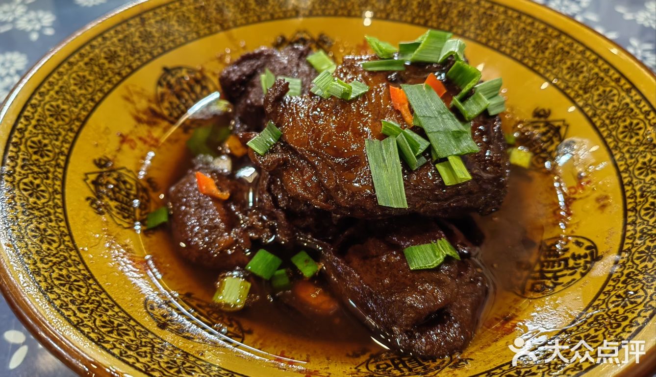 招牌老店探店记-扁头佬觅食