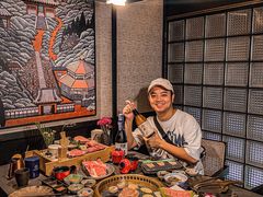-铭牛烧肉·和牛海鲜自助(高新月牙湖店)