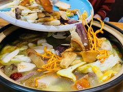 -菌之家·专业纯野生菌火锅·特色炒菌
