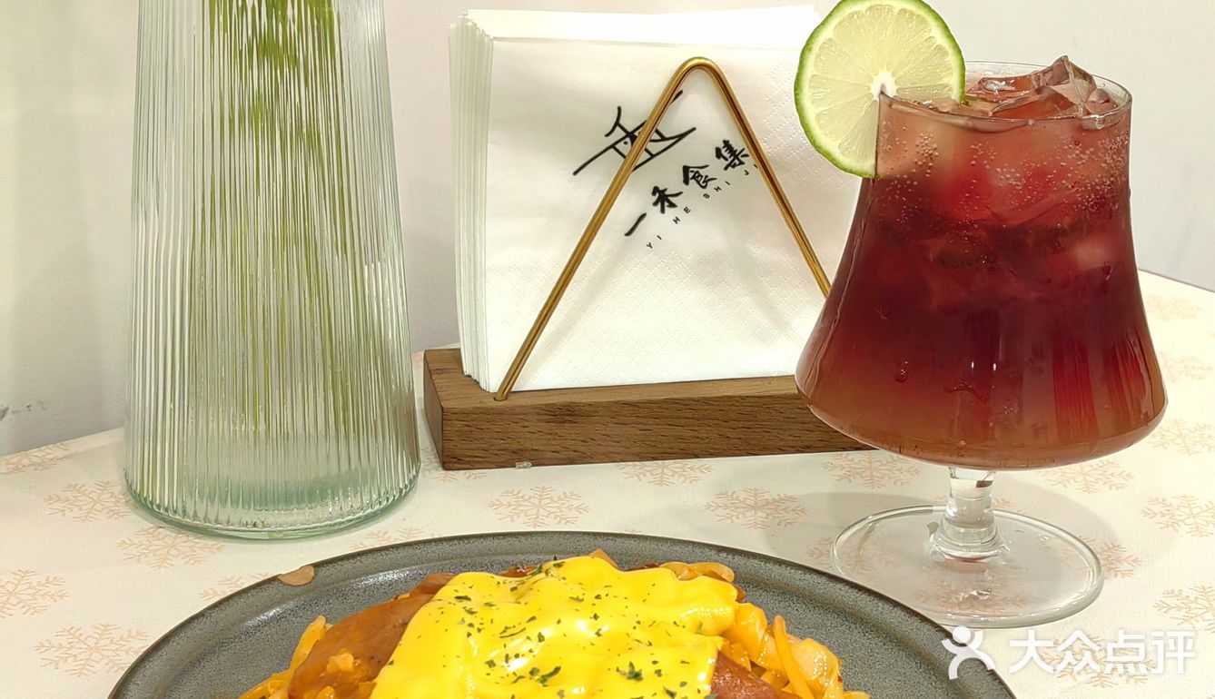 月亮岛暖心小食屋，圣诞氛围感已遥遥领先～
