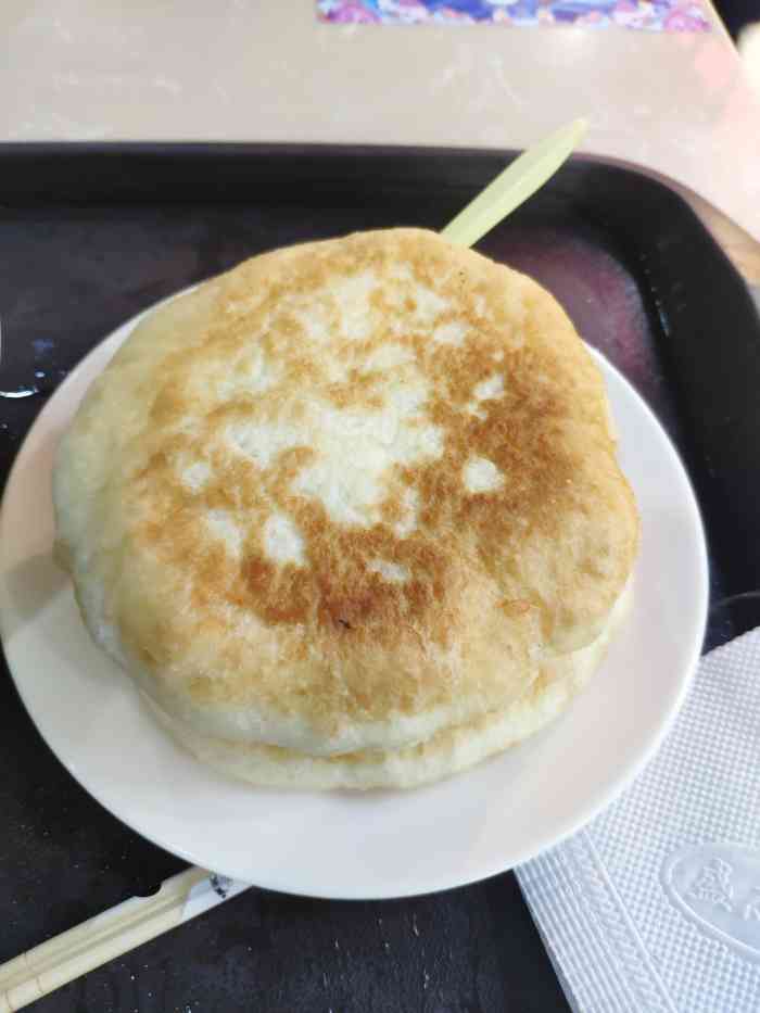 晨光烧饼粥(欧亚卖场店)-"店铺环境:装修挺大胆的,开放式厨房,感觉.