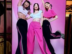 -adidas(滔搏朝阳大悦城店)