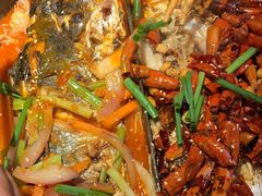 -鸣记脆皮烤鱼·海鲜烤鱼(三八广场店)