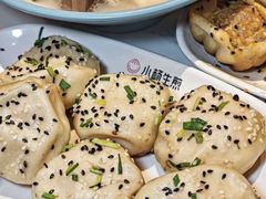 -小杨生煎(金山百联购物中心3楼店)