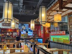 -川流不息·地道川菜·小龙虾(新松江路店)