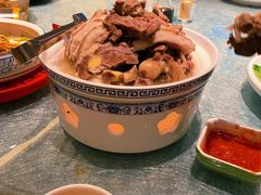 手抓羊肉-巴盟人家·内蒙地方菜(华丽家族店)
