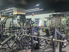 -VLines耀能运动24小时·月付制健身(京广桥店)