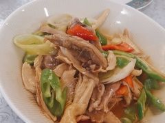 -汗腾格里·风味餐厅(新疆驻京办店)