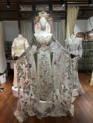 -懿沉香中式嫁衣礼服秀禾服龙凤褂马来褂旗袍总店
