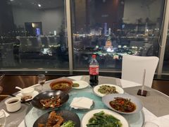 -东方豪景花园酒店·怡景旋转餐厅