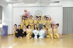 -亚太瑜伽普拉提学院