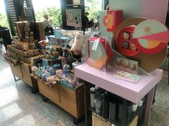 零售区-星巴克(成都机场T2店)