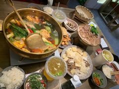 -毛肚向右·川渝毛肚王(经开永旺店)