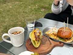 -三勾JJJ Burger&Coffee(梅溪湖店)