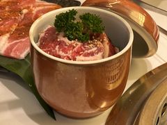 坛腌精选和牛肋条-千寻山野烤肉(中关村店)