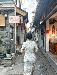 -一揽芳华汉服旗袍体验馆(拙政园店)